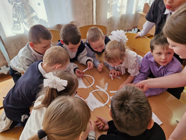 Дружить здорово.